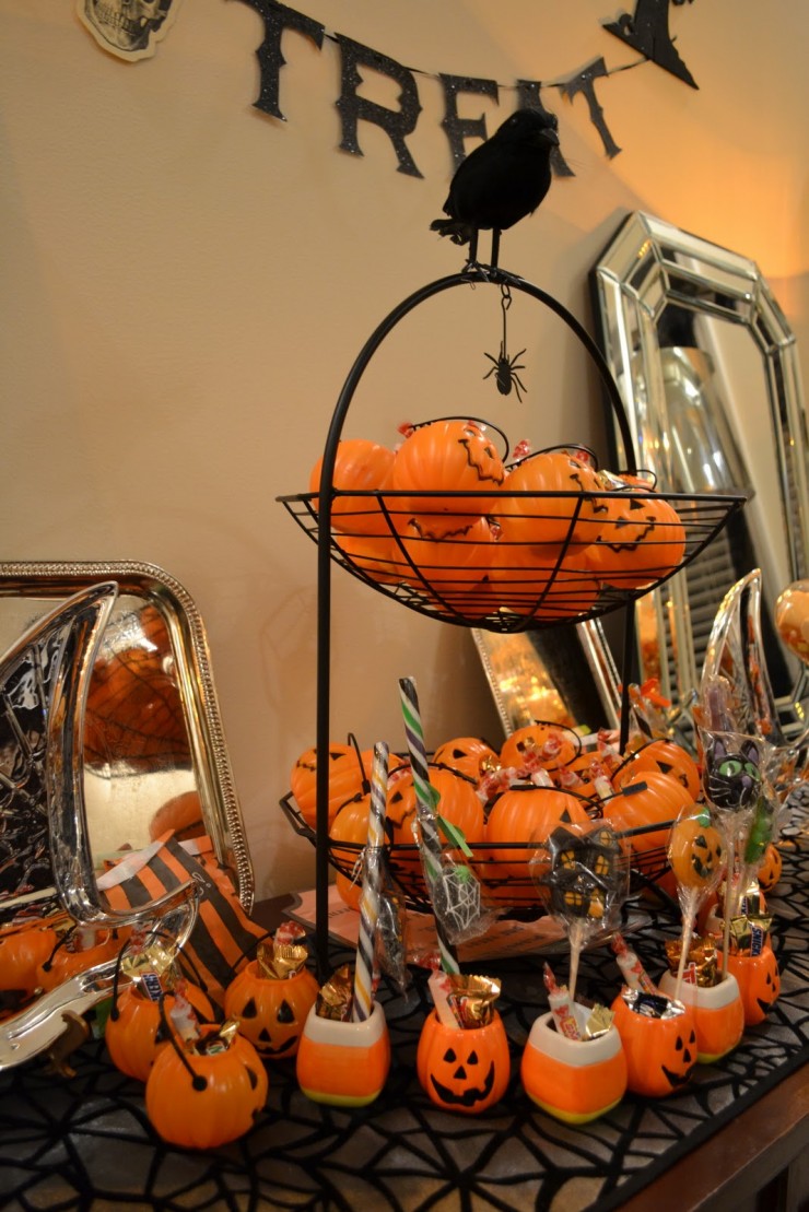 6 Photos of Cute Halloween Decorating Ideas The Home Touches - Cute Halloween Home Decor 6 Photos of Cute Halloween Decorating Ideas The Home Touches - Cute Halloween Home Decor